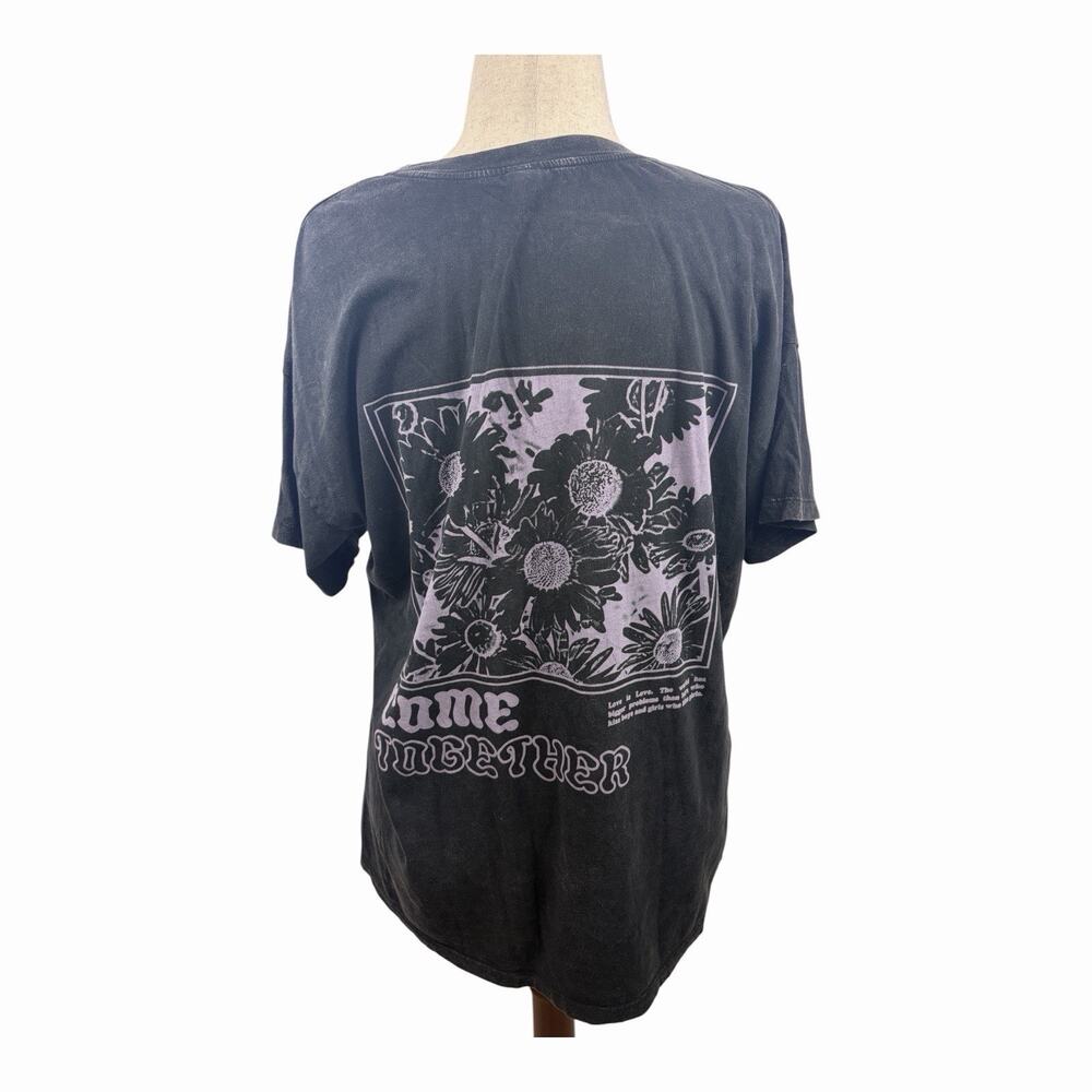 Wild Fable Graphic Tee Womens M Charcoal Come Together Floral Oversized